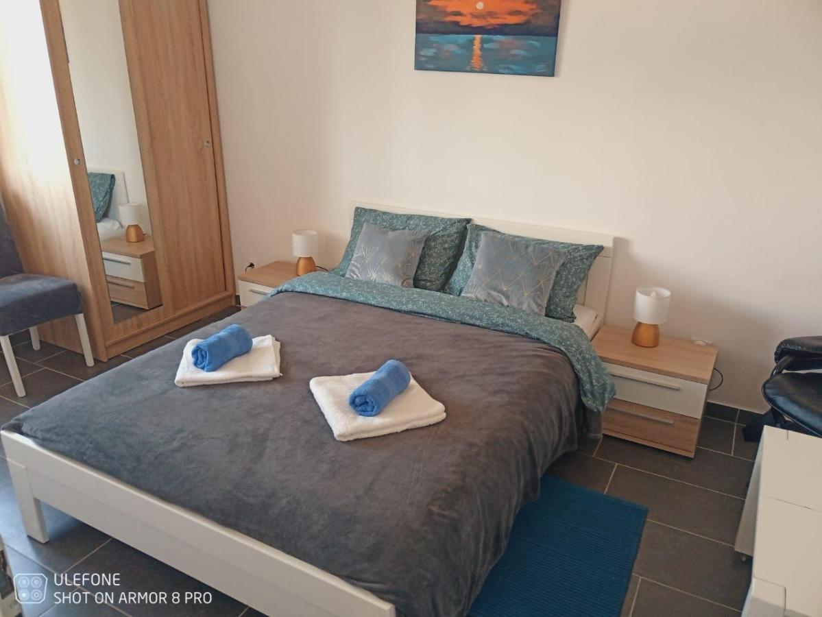 Abelia Sea View Apartment Pula Exterior photo